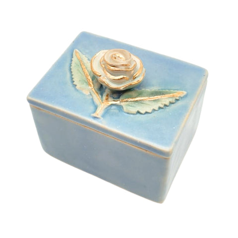 Solid colour gold accented Angular box
