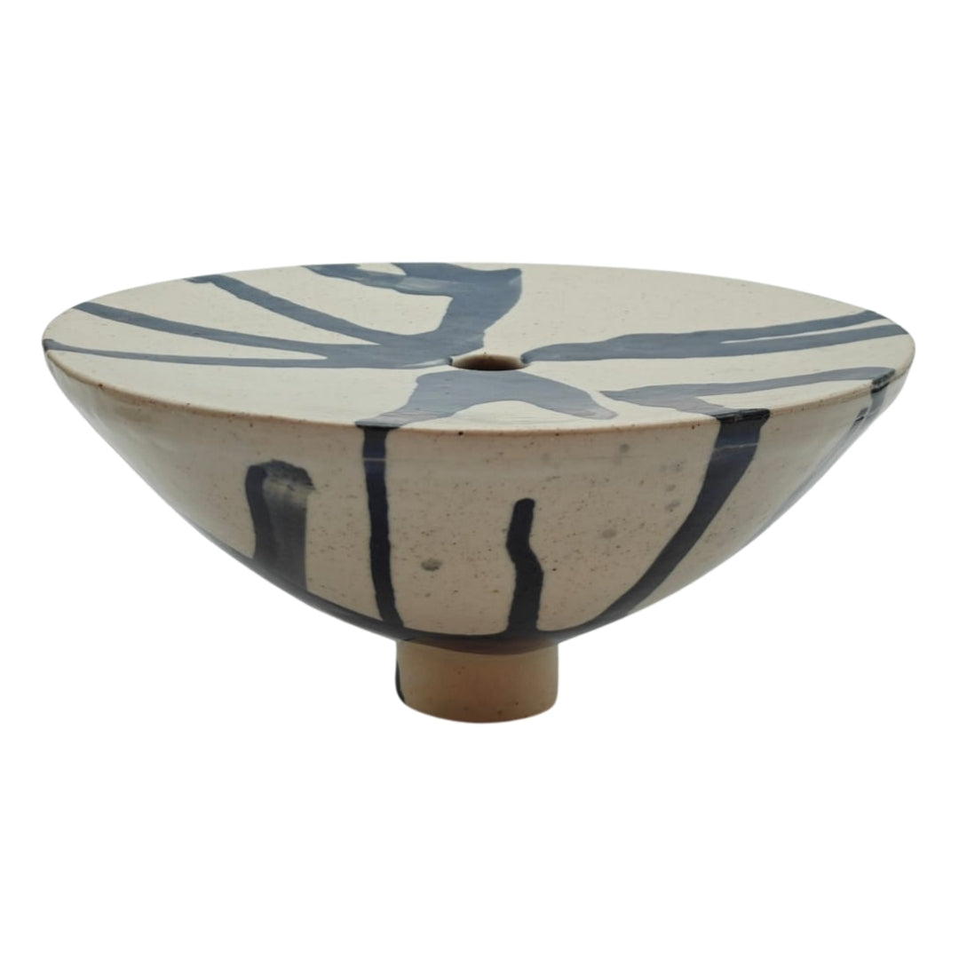 MINIMALIST STAGE OF LIFE VASE