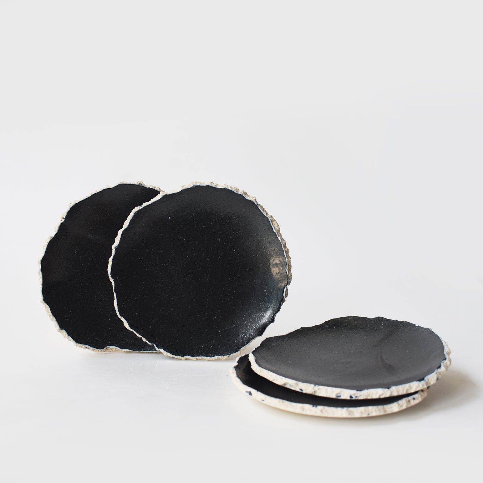 Monochrome Jagged Canape plates (Set of 4)