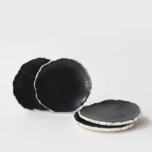 Monochrome Jagged Canape plates (Set of 4)
