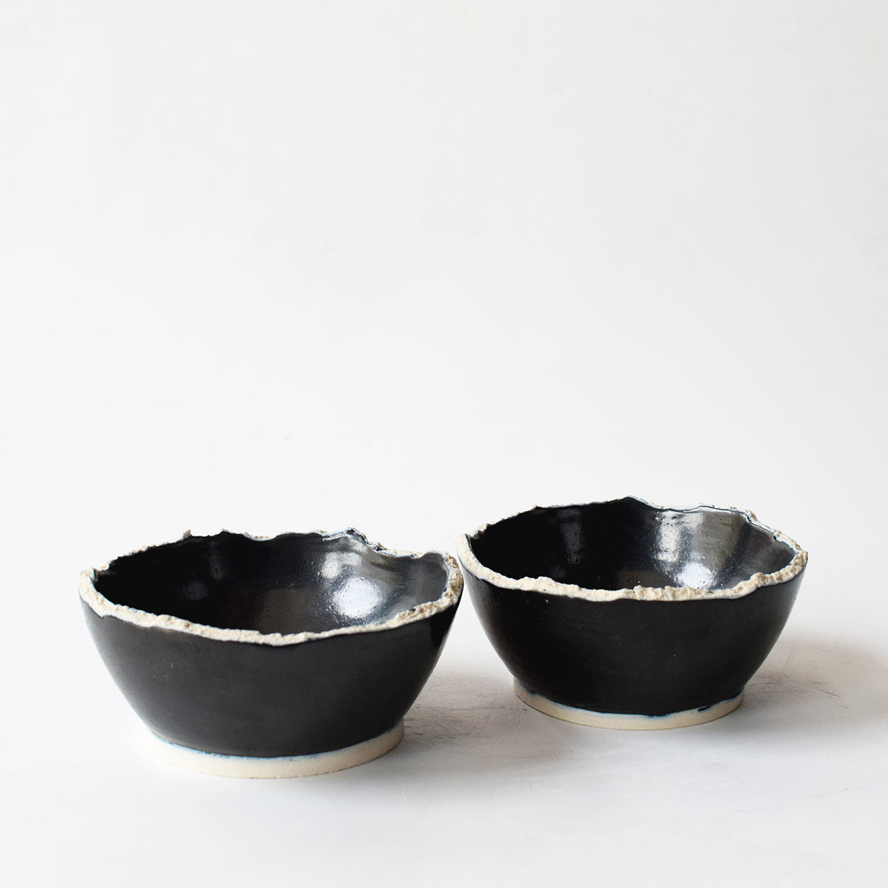 Monochrome Jagged Dipping Bowl Round